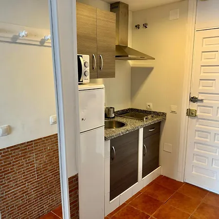 Апартаменти Benalbeach Casa Kito 1ª Linea De Playa