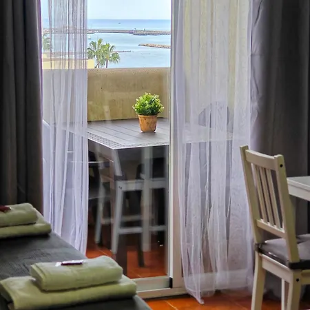 Апартаменти Benalbeach Casa Kito 1ª Linea De Playa